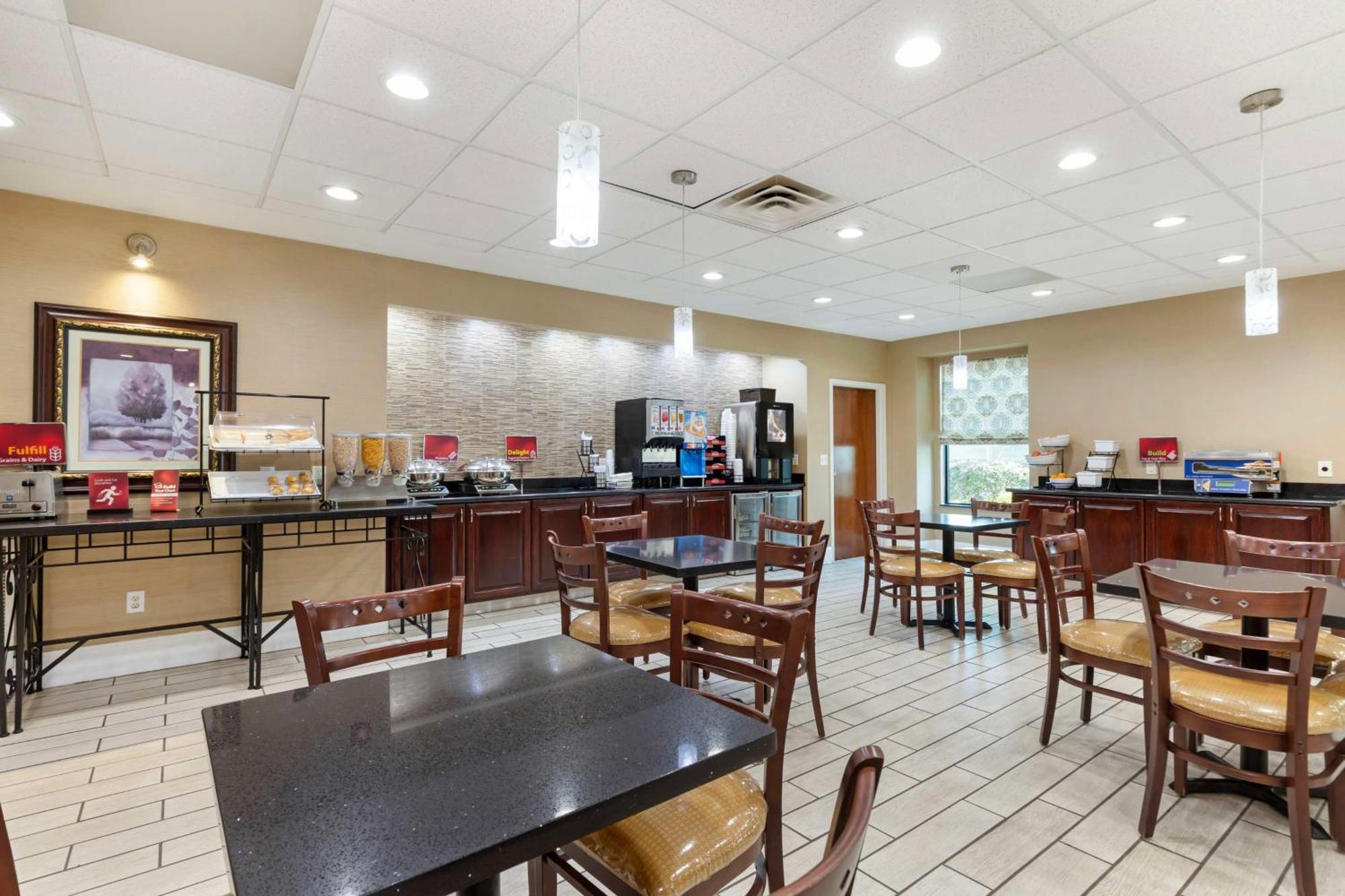 Best Western Plus Greenville South Piedmont Exterior photo